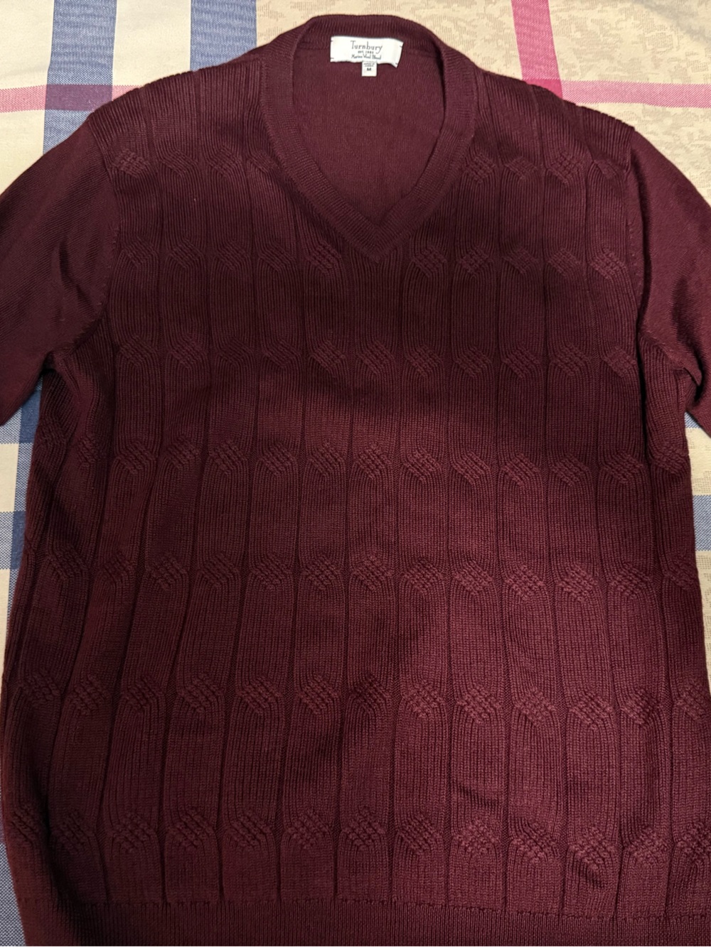 Turnbury men's merino wool v-neck sweater (M)